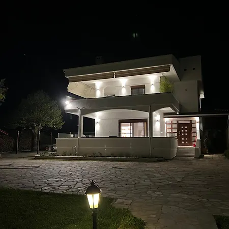Ferienhaus Otium-villa In Olympus, Plaka