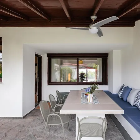 Otium-villa In Olympus, Plaka Ferienhaus