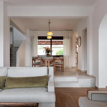 Otium-villa In Olympus, Plaka Holiday home *