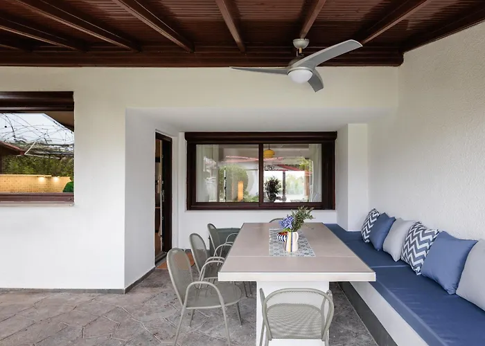 Otium-villa In Olympus, Plaka בית נופש